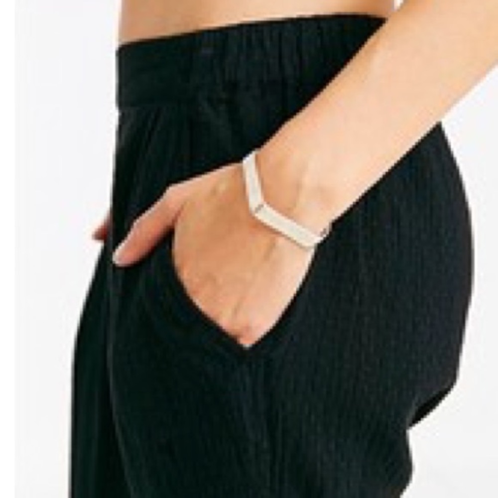 ISO BDG patterned ankle pant.